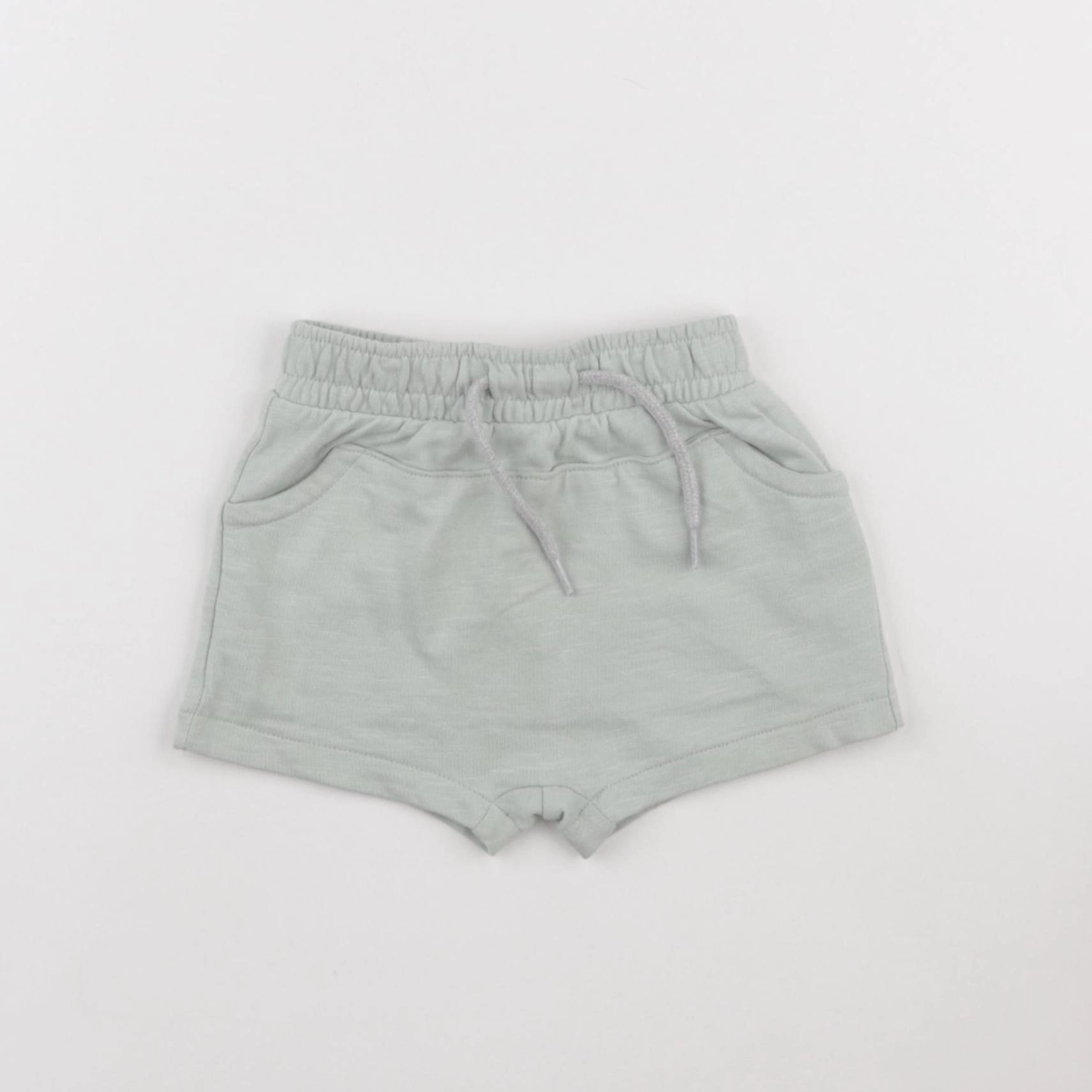 Vertbaudet - short vert - 6 mois