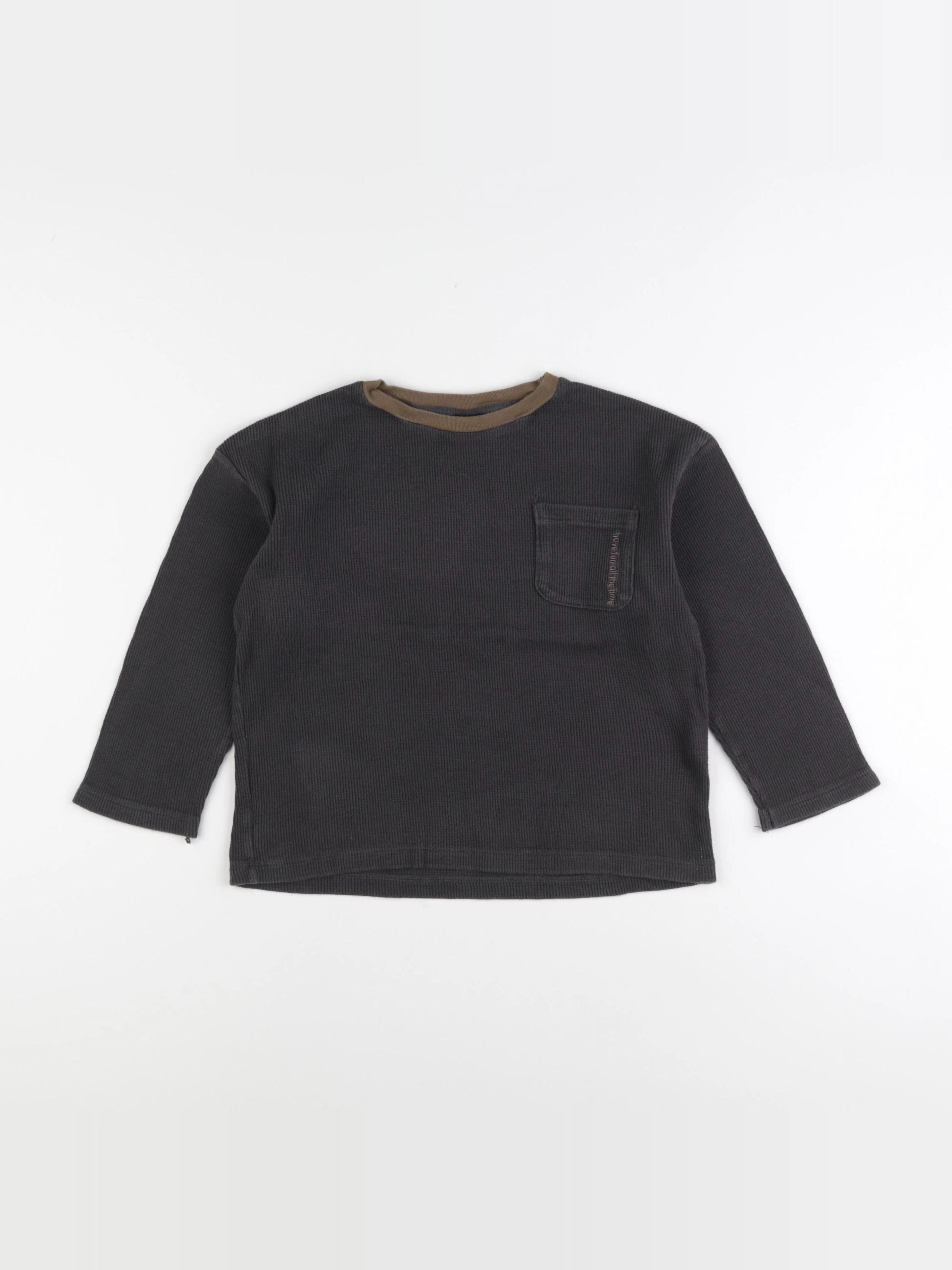 Zara - tee-shirt noir - 6 ans