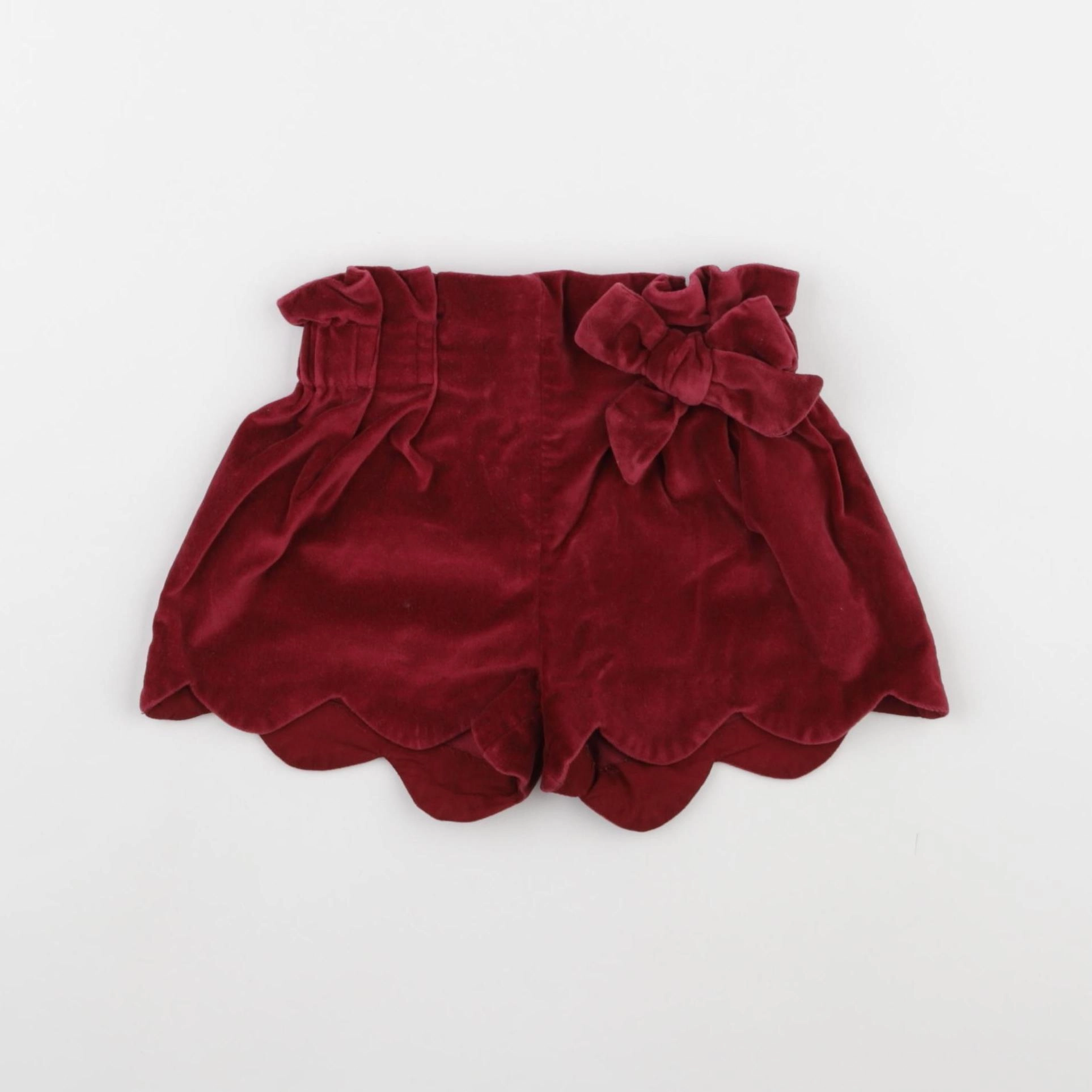 Vertbaudet - short rouge - 3/4 ans