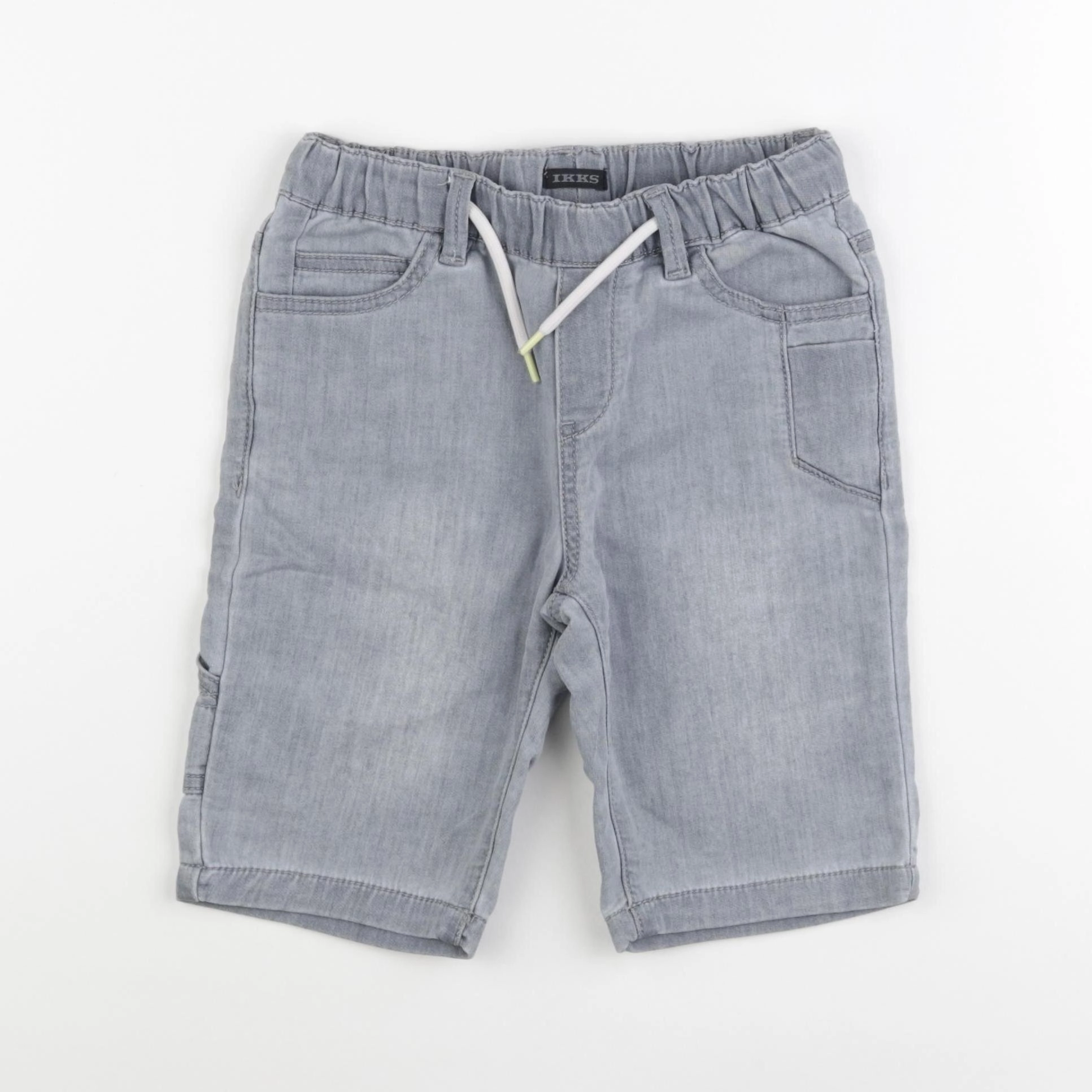 IKKS - short gris - 7 ans
