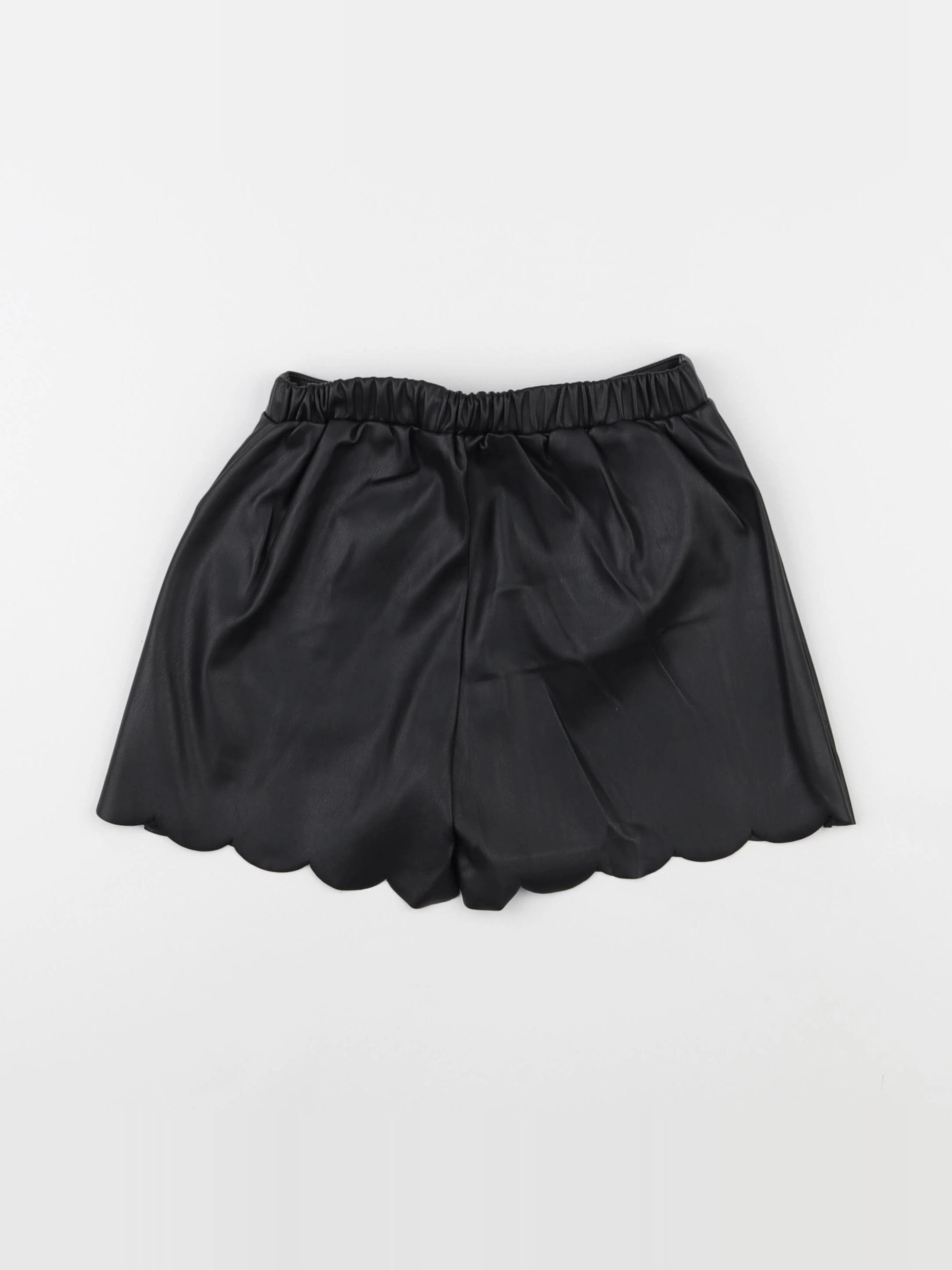 Vertbaudet - short noir - 6 ans
