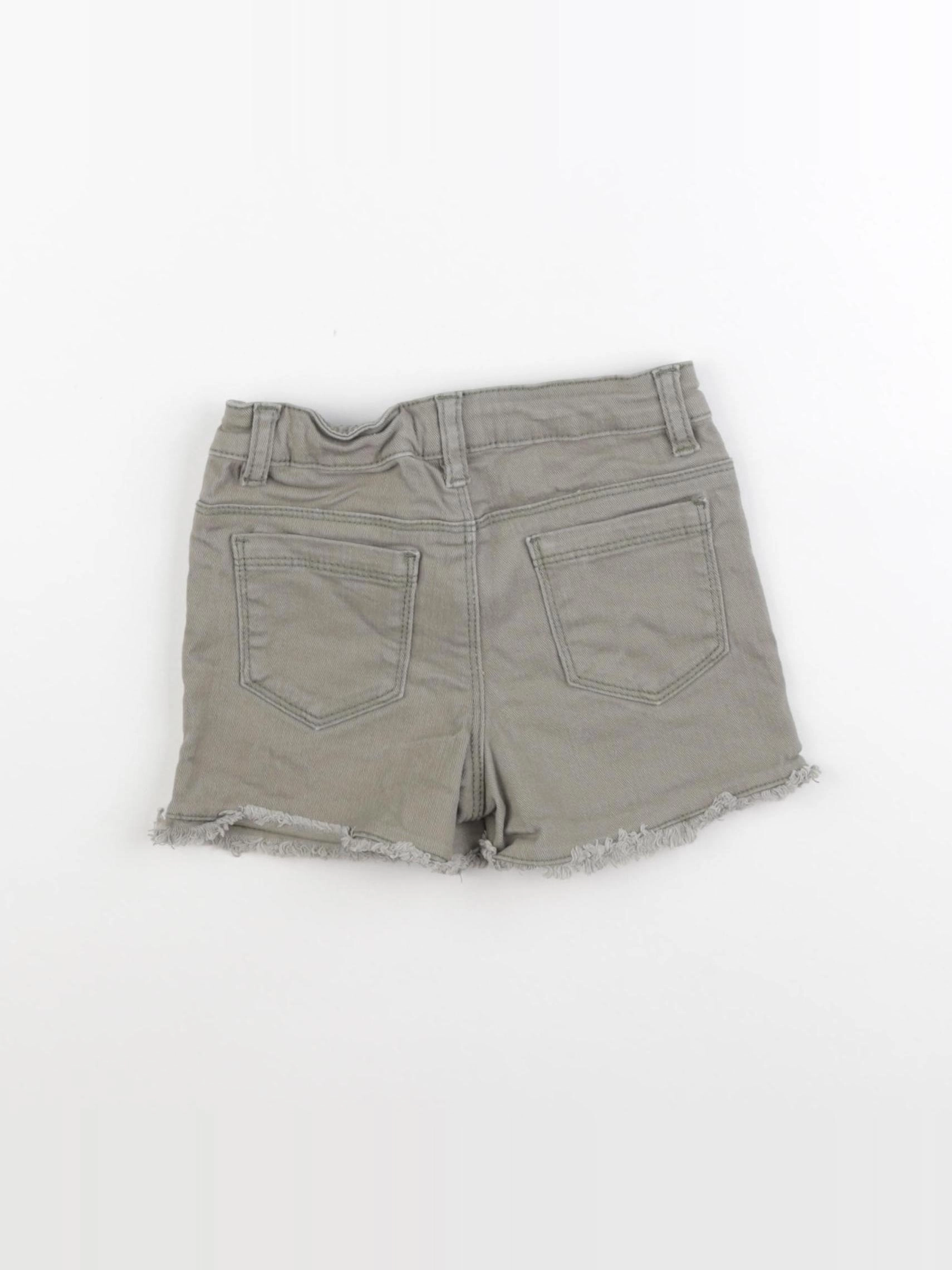 Tape à l'oeil - short vert - 4 ans