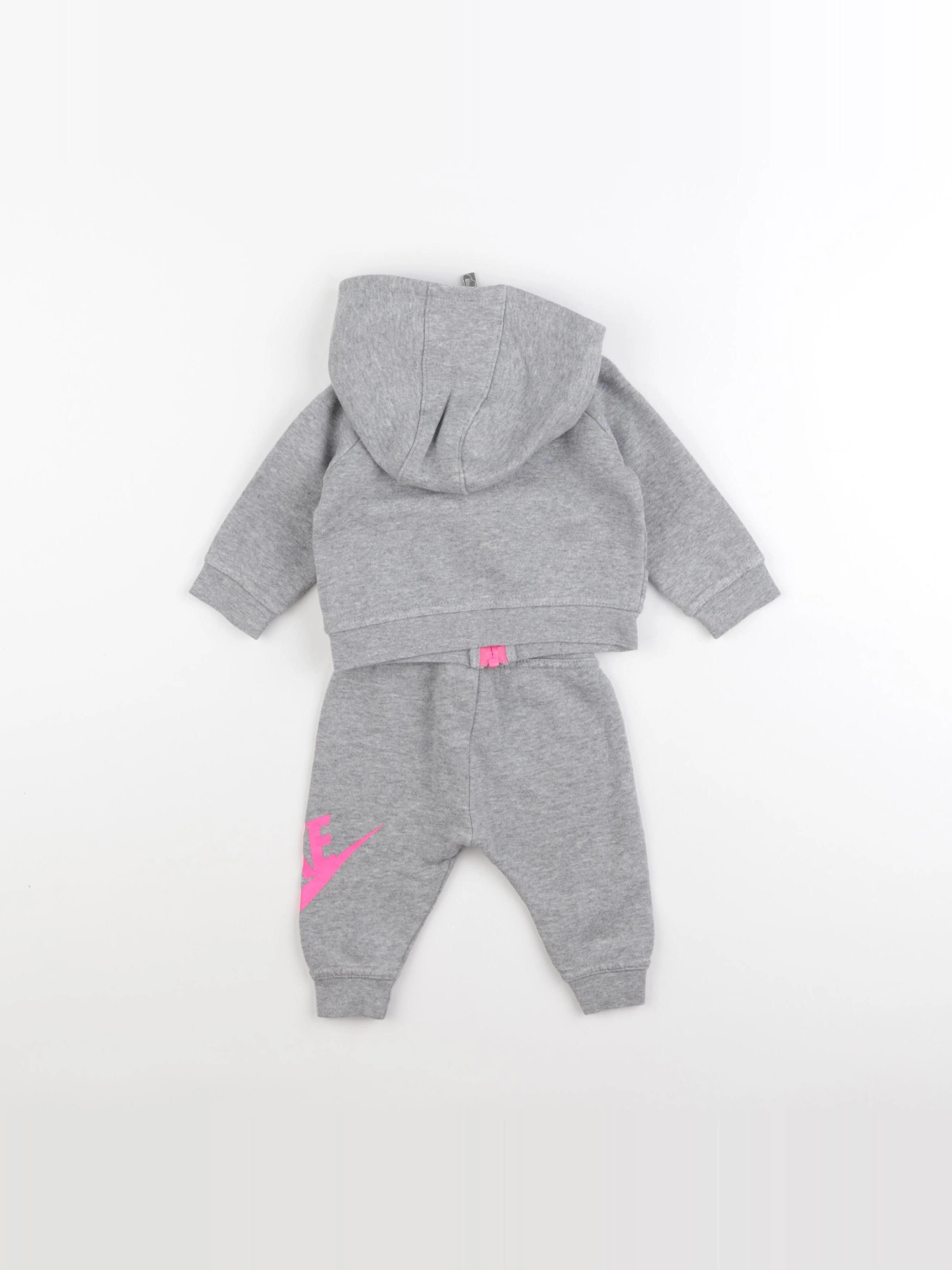 Nike - ensemble gris - 3/6 mois