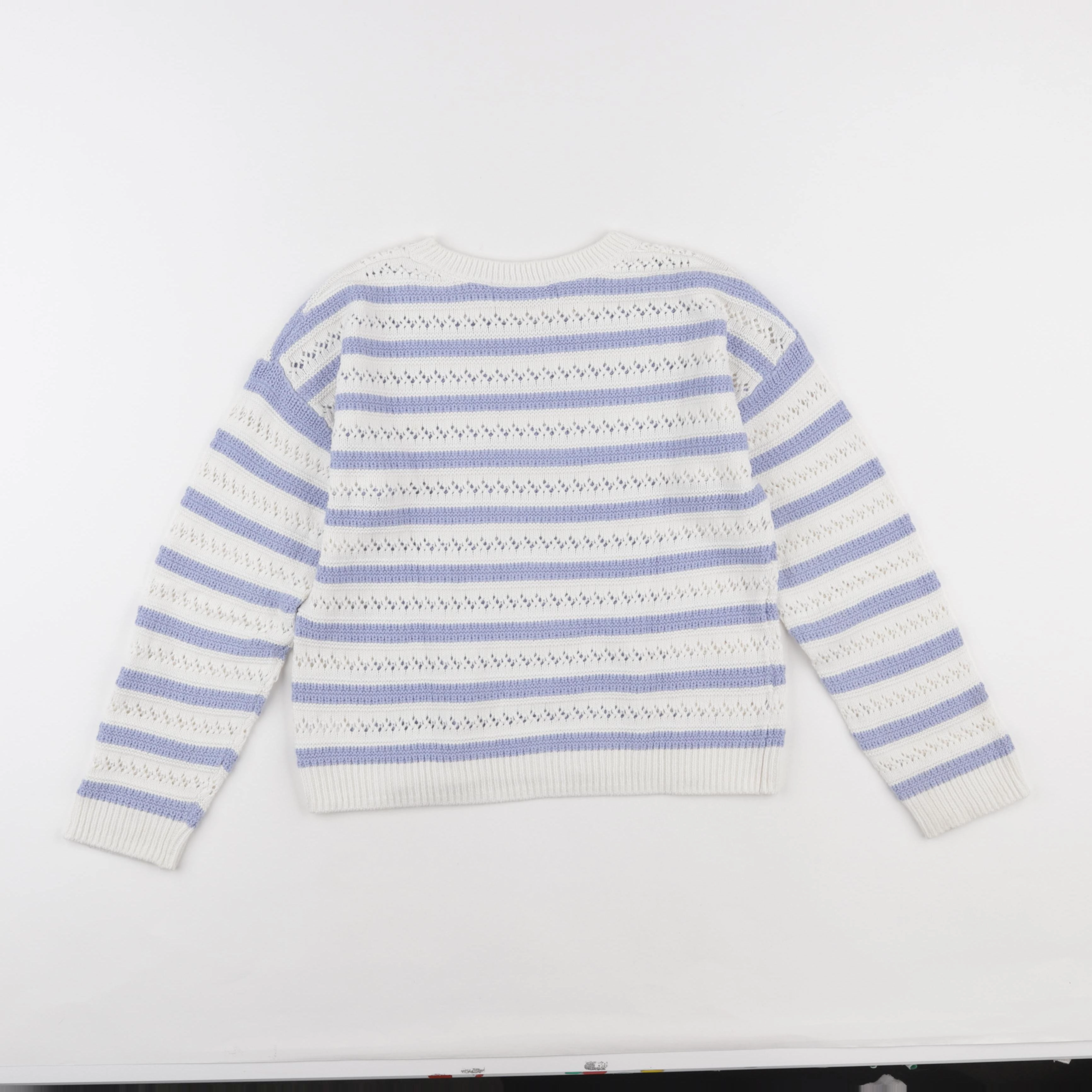 H&M - pull blanc, bleu - 8/10 ans