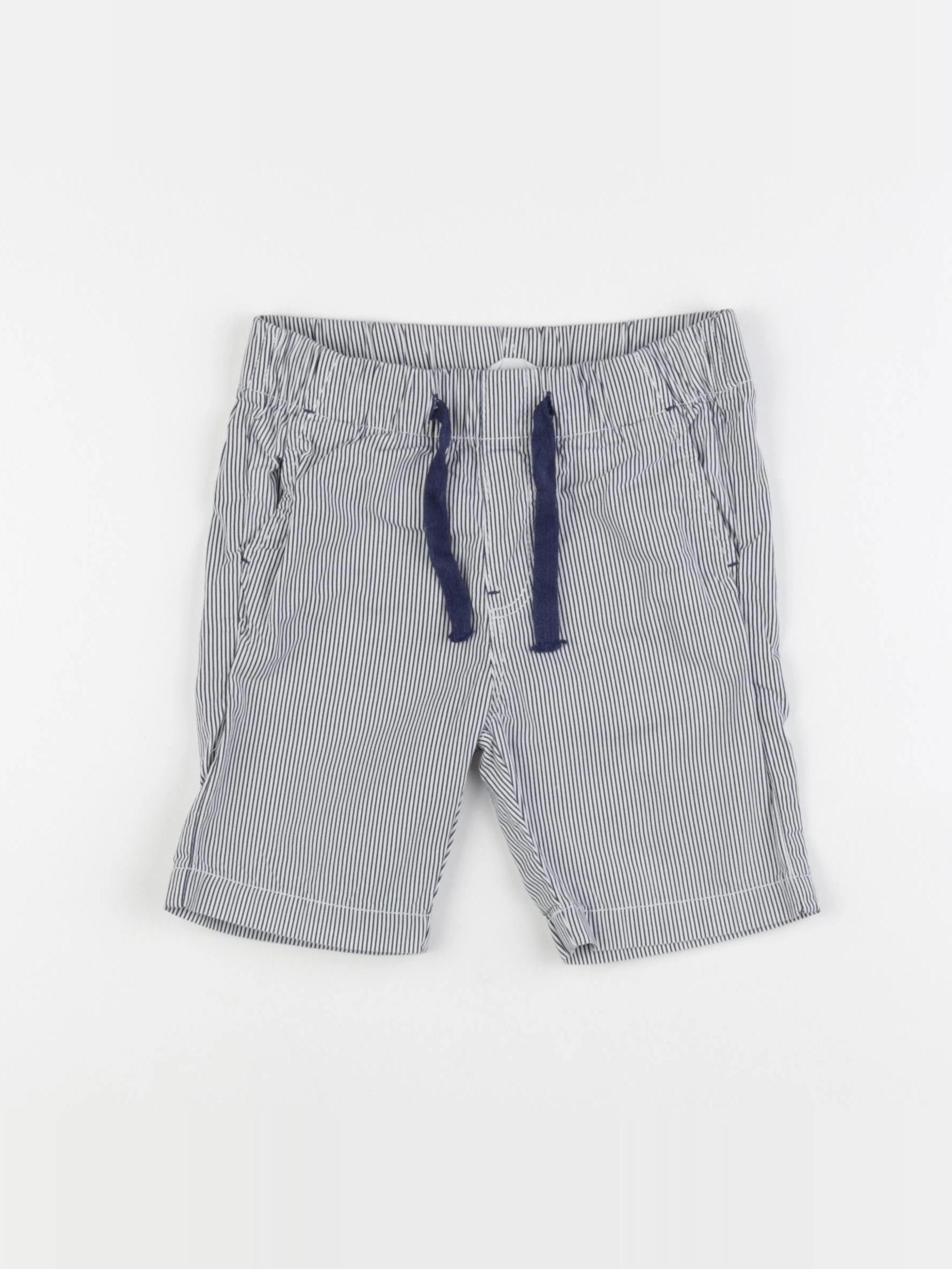H&M - short bleu - 3 ans