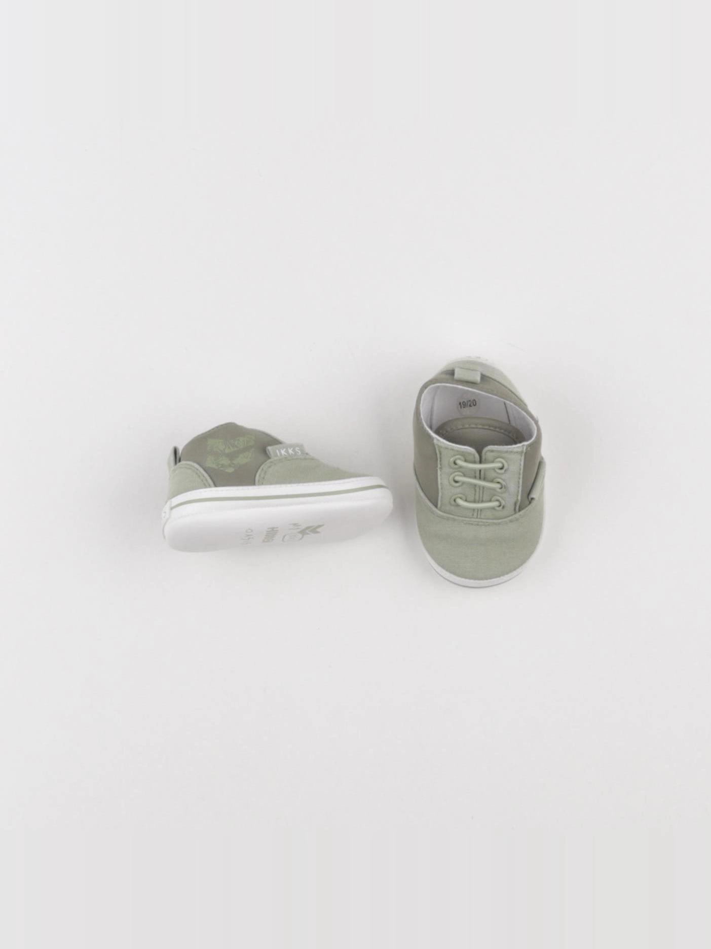 IKKS - chaussons vert - pointure 19/20