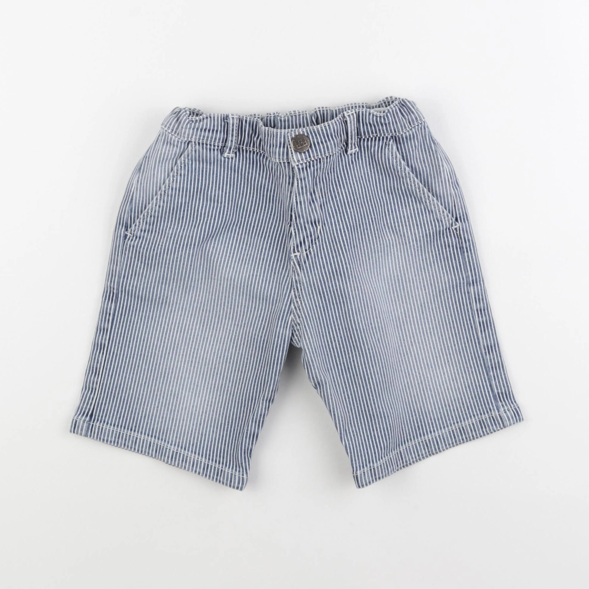 Bonton - short bleu - 6 ans