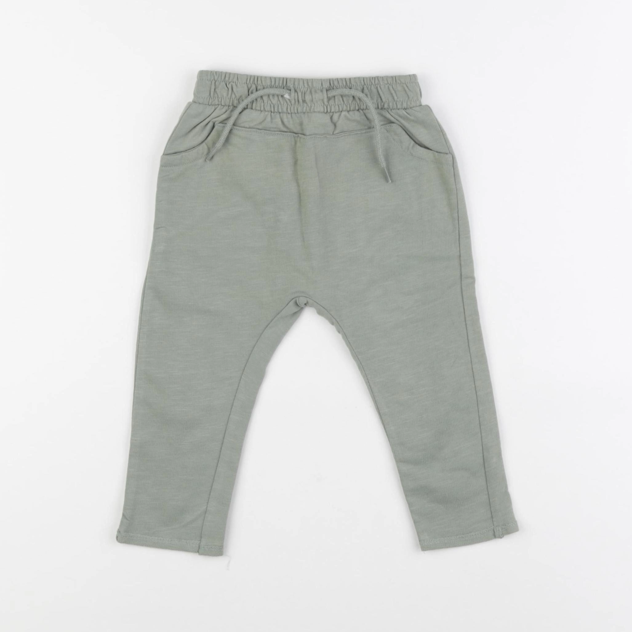 Vertbaudet - jogging vert - 6 mois