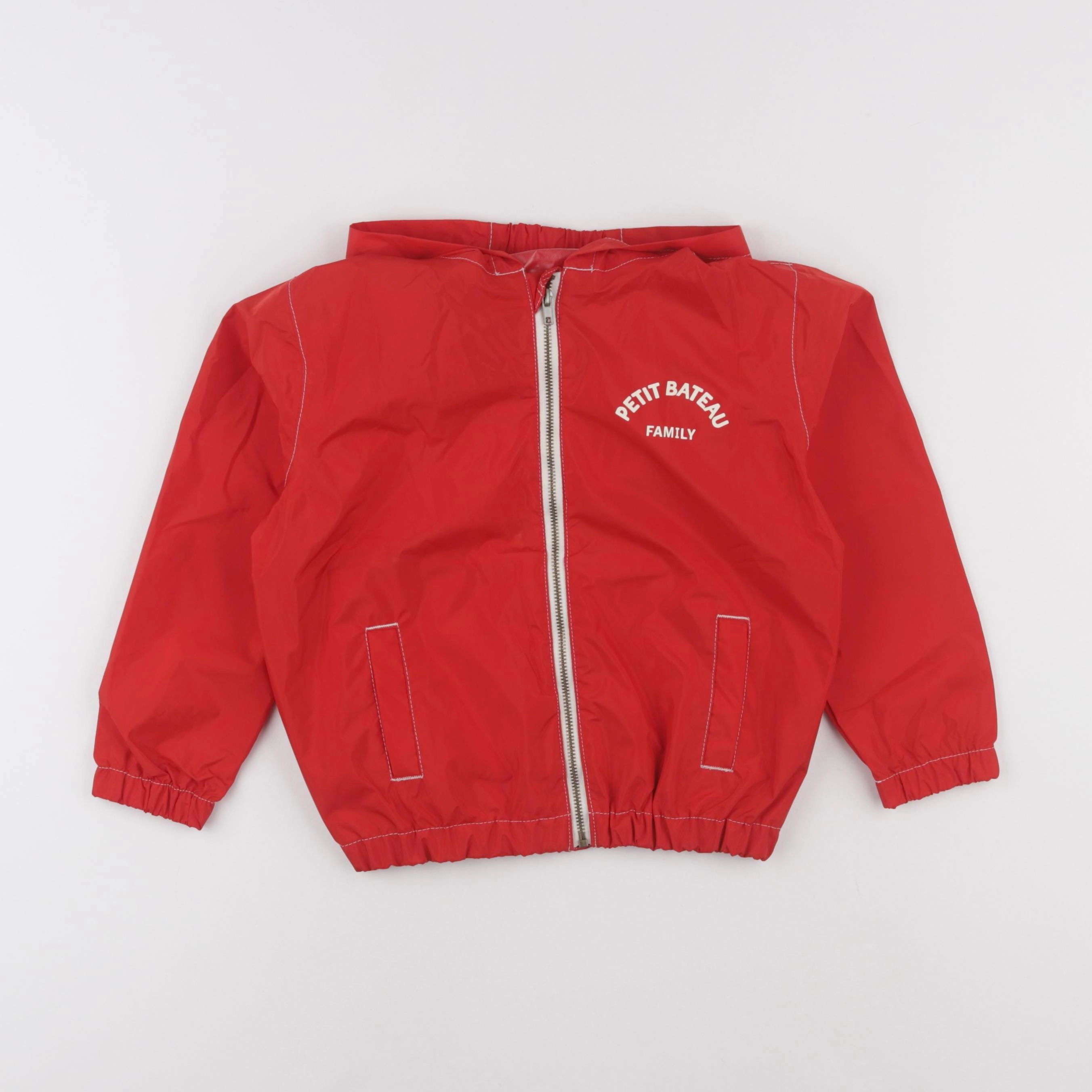 Petit Bateau - coupe-vent rouge - 5 ans