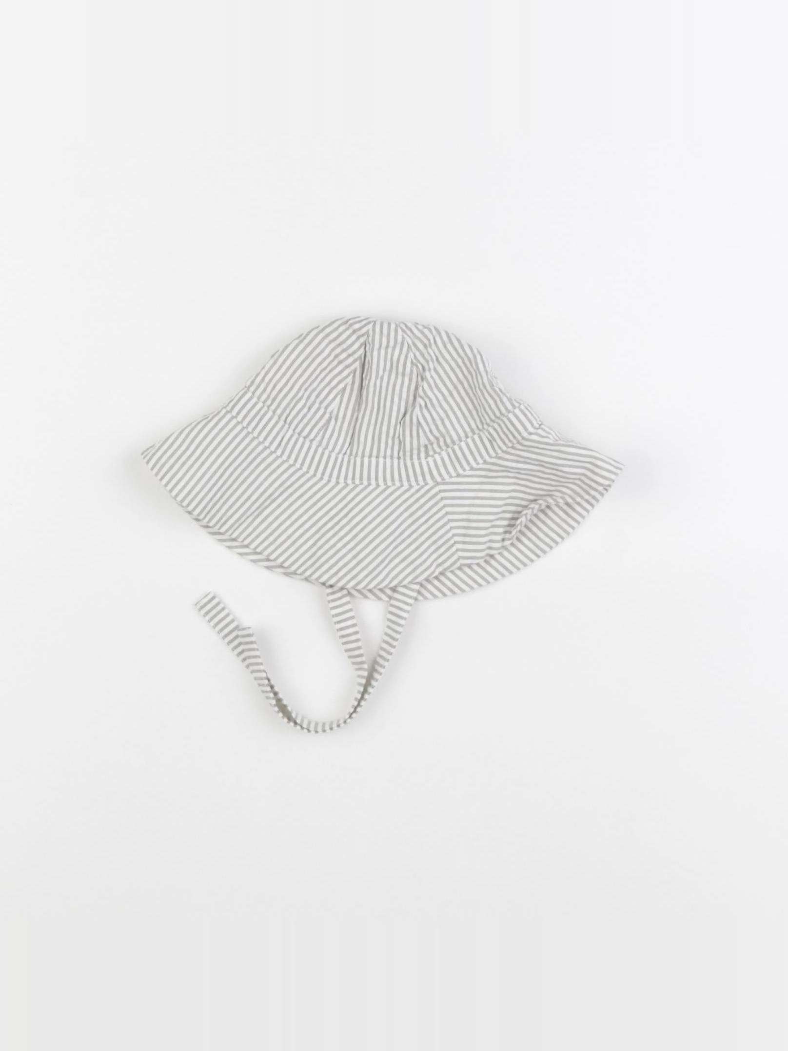 Petit Bateau - chapeau vert - 3/6 mois