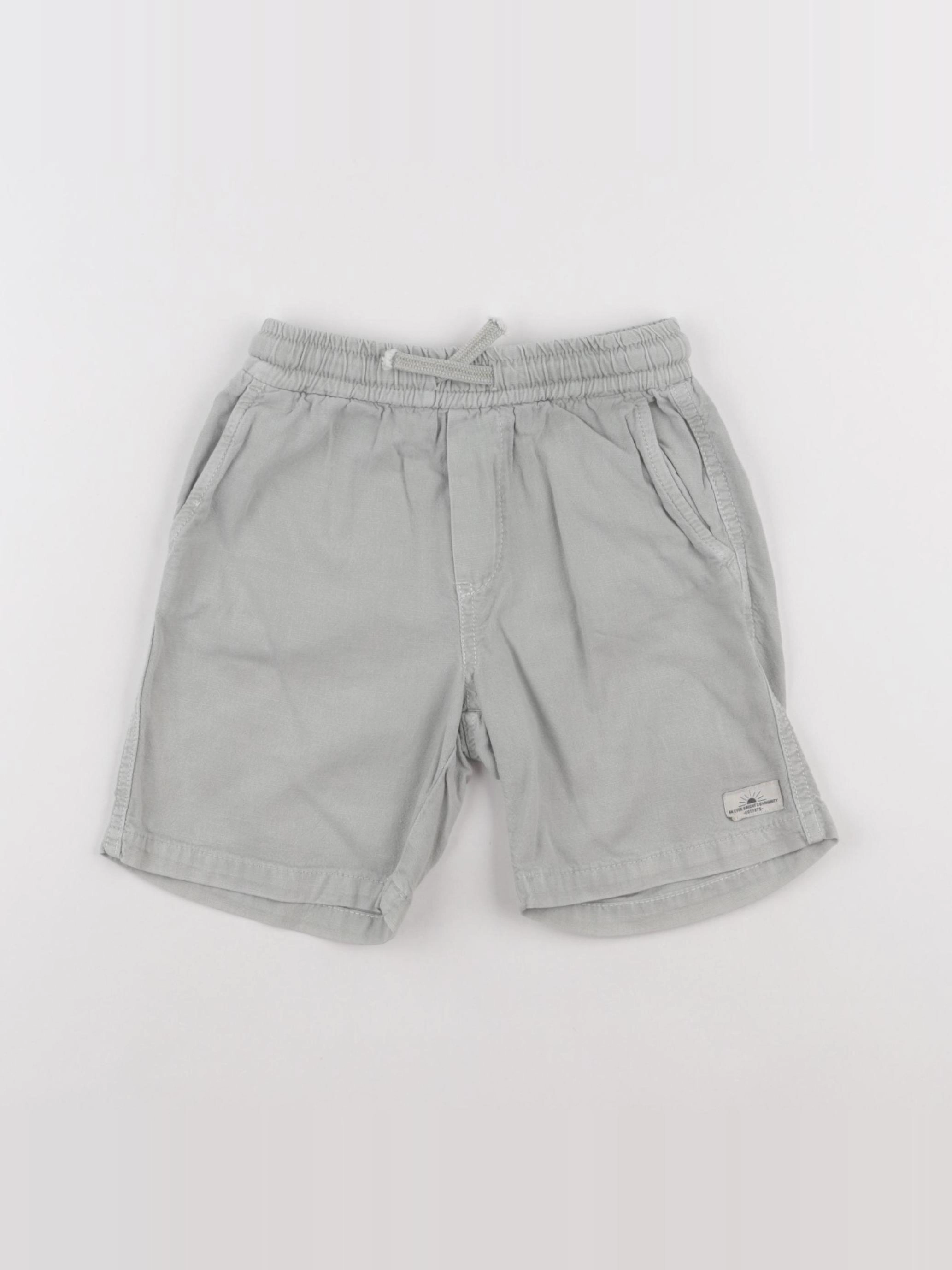 Zara - short vert - 6 ans