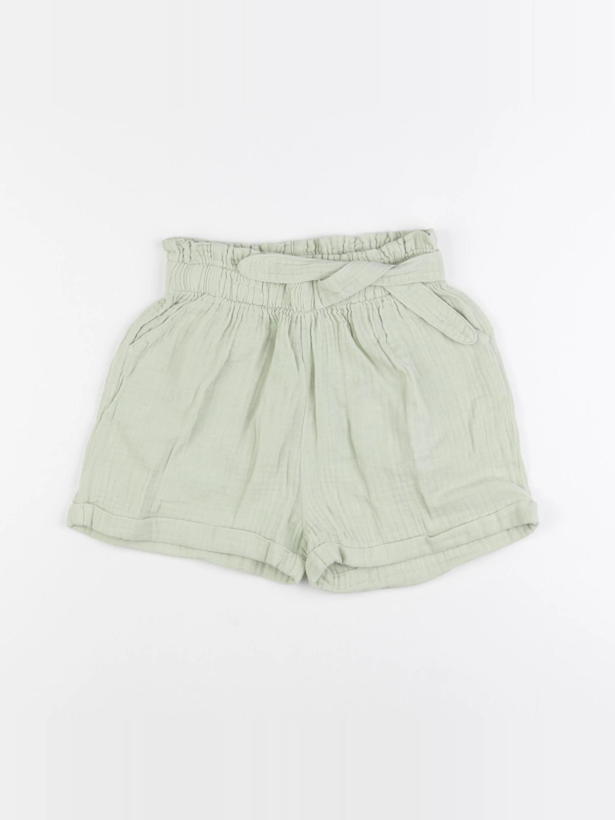 Vertbaudet - short vert - 9 ans