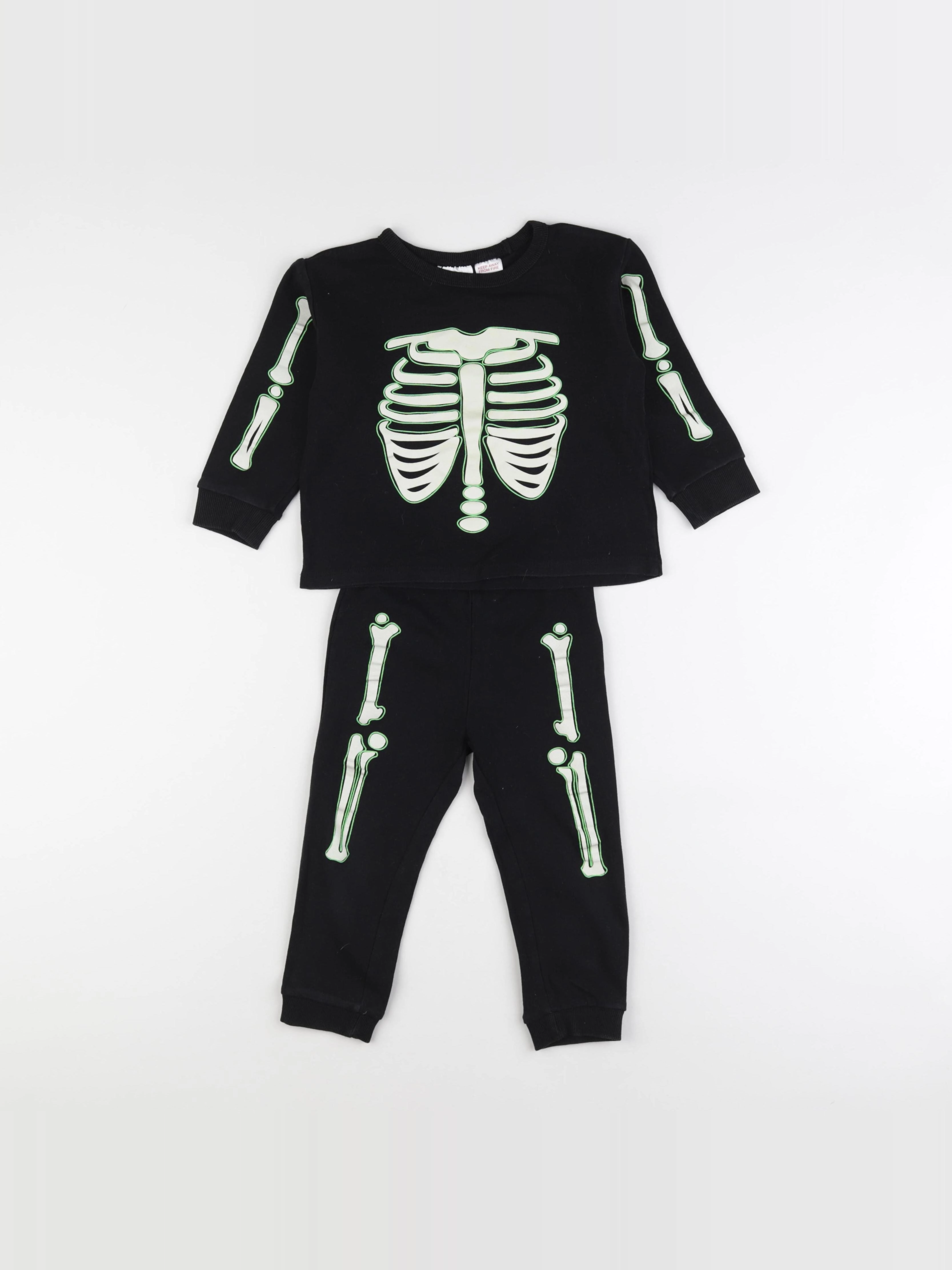 Zara - pyjama coton noir - 4 ans