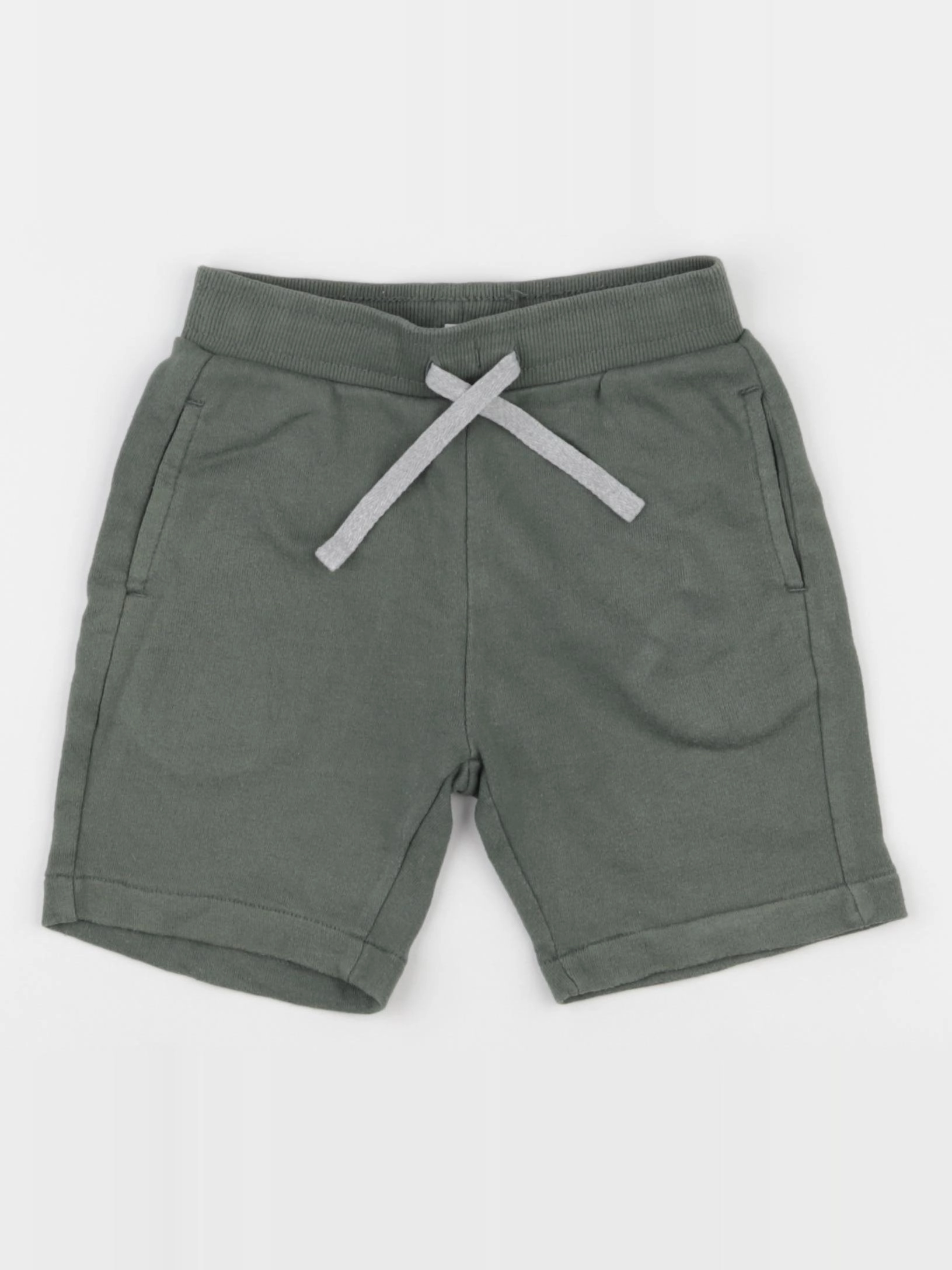 Vertbaudet - short vert - 5 ans