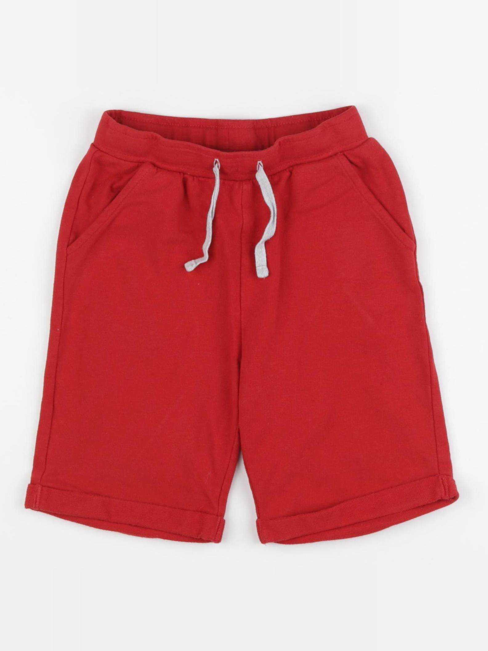 Vertbaudet - short rouge - 6 ans