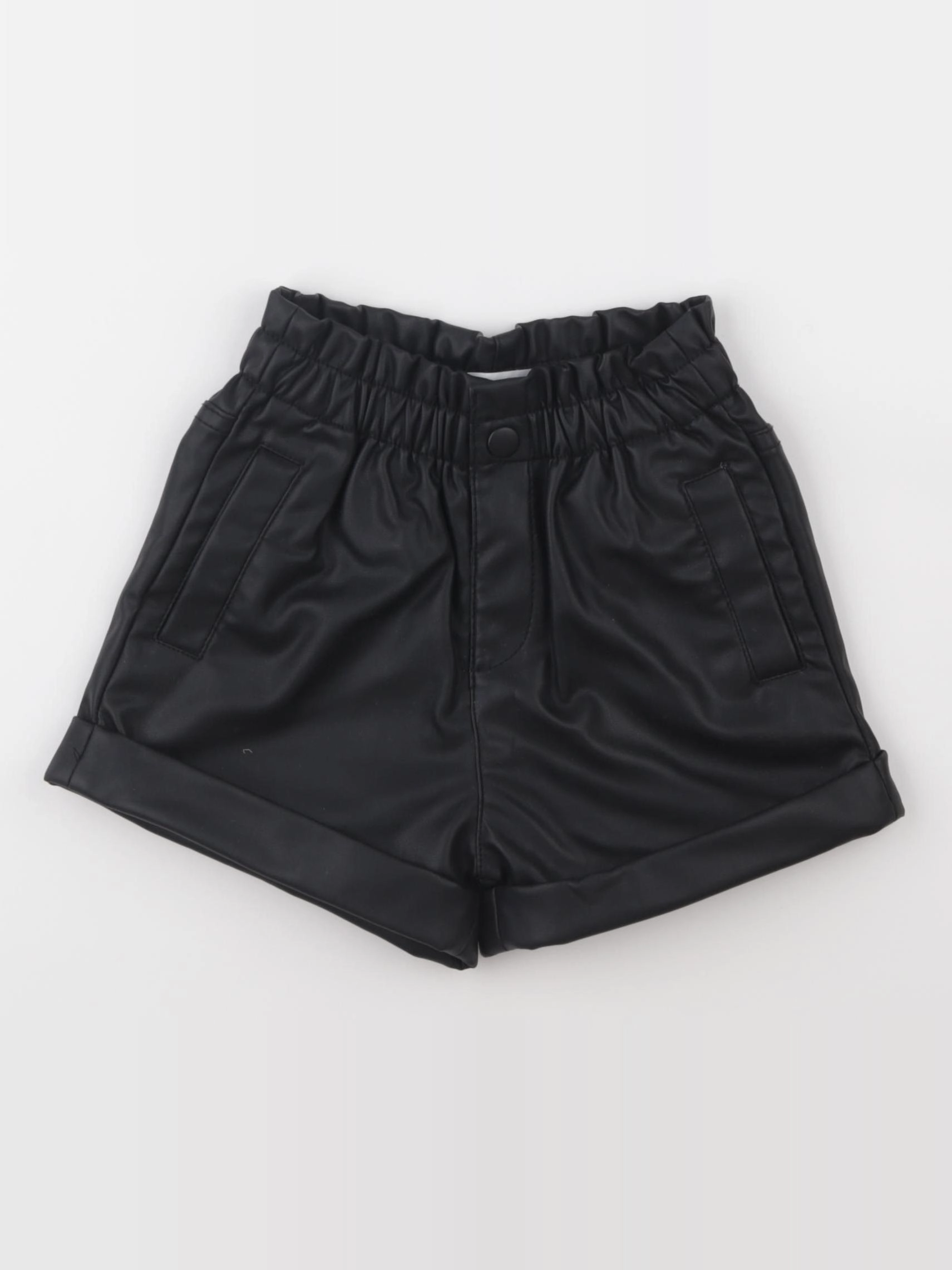 Zara - short noir - 3/4 ans