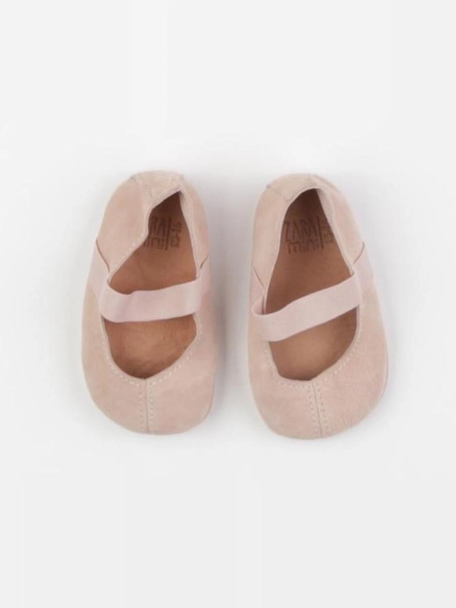 Zara - chaussons rose - pointure 15/16