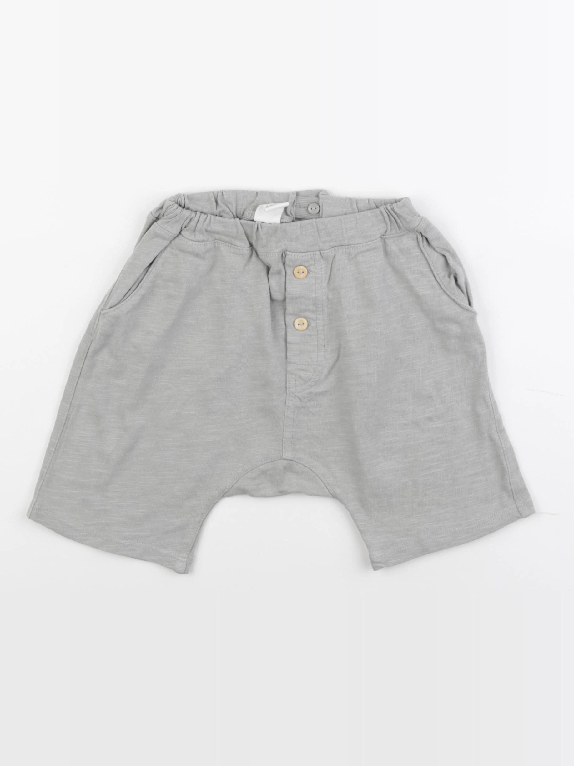 H&M - short vert - 18/24 mois