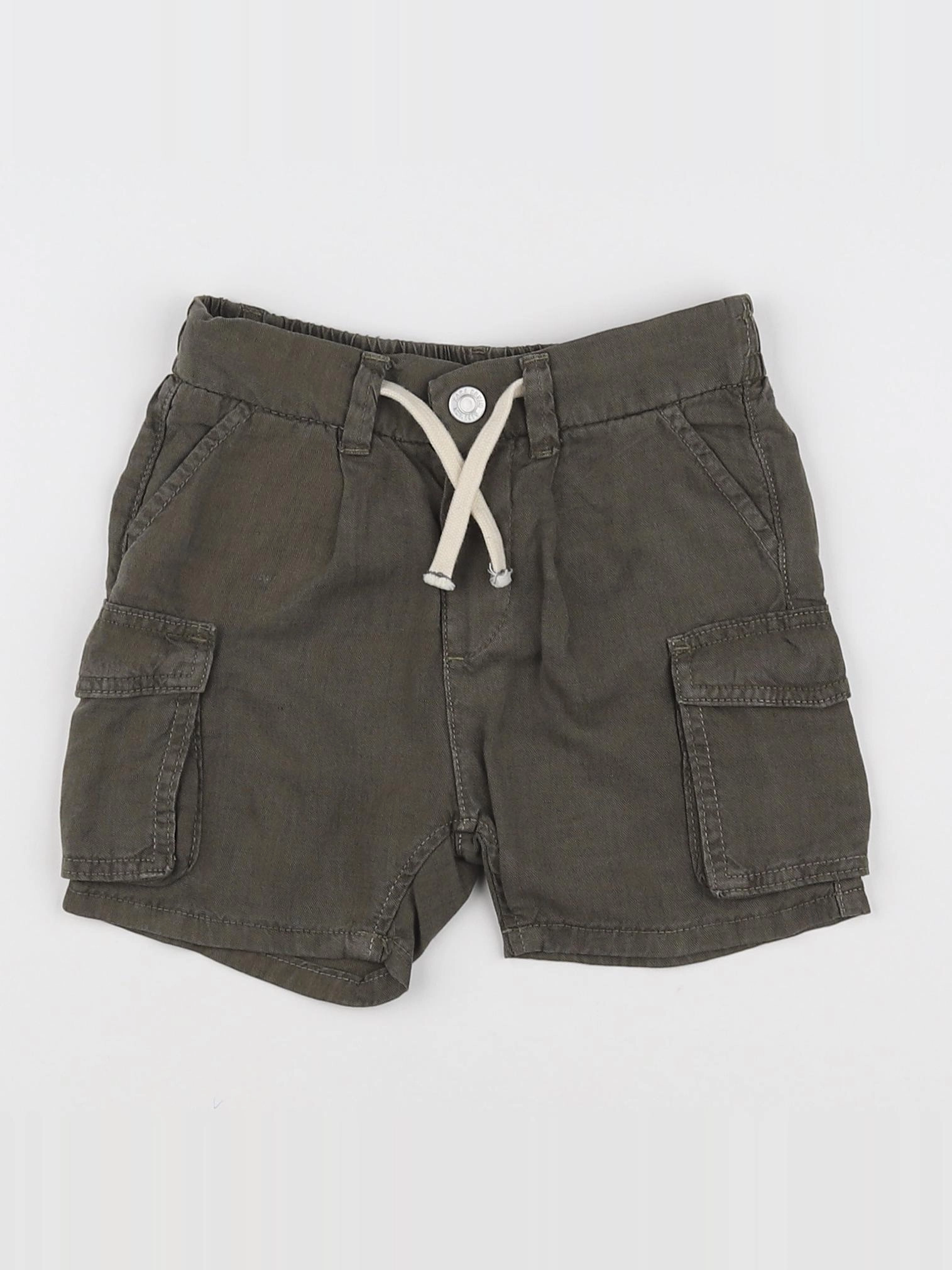 Zara - short vert - 12 mois
