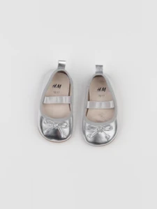 H&M - chaussons argent - pointure 16/17