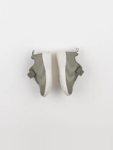 Hummel - tennis à scratch/ lacets vert - pointure 19