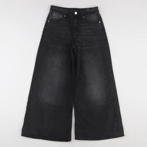 H&M - jean noir - 10/11 ans