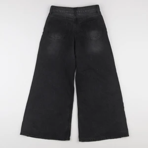 H&M - jean noir - 10/11 ans