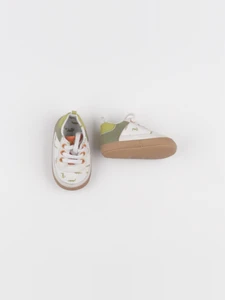 Tape à l'oeil - chaussons blanc - pointure 18/19