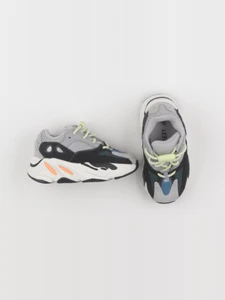 Adidas - baskets gris - pointure 23