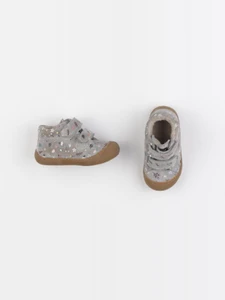 Naturino - chaussons gris - pointure 19