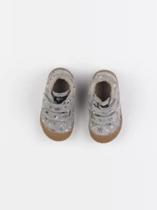 Naturino - chaussons gris - pointure 19