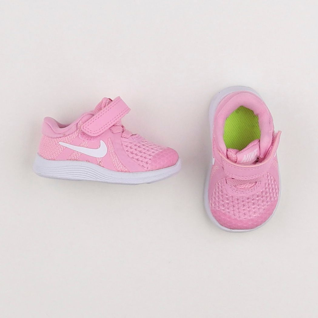 Nike - baskets rose - pointure 17