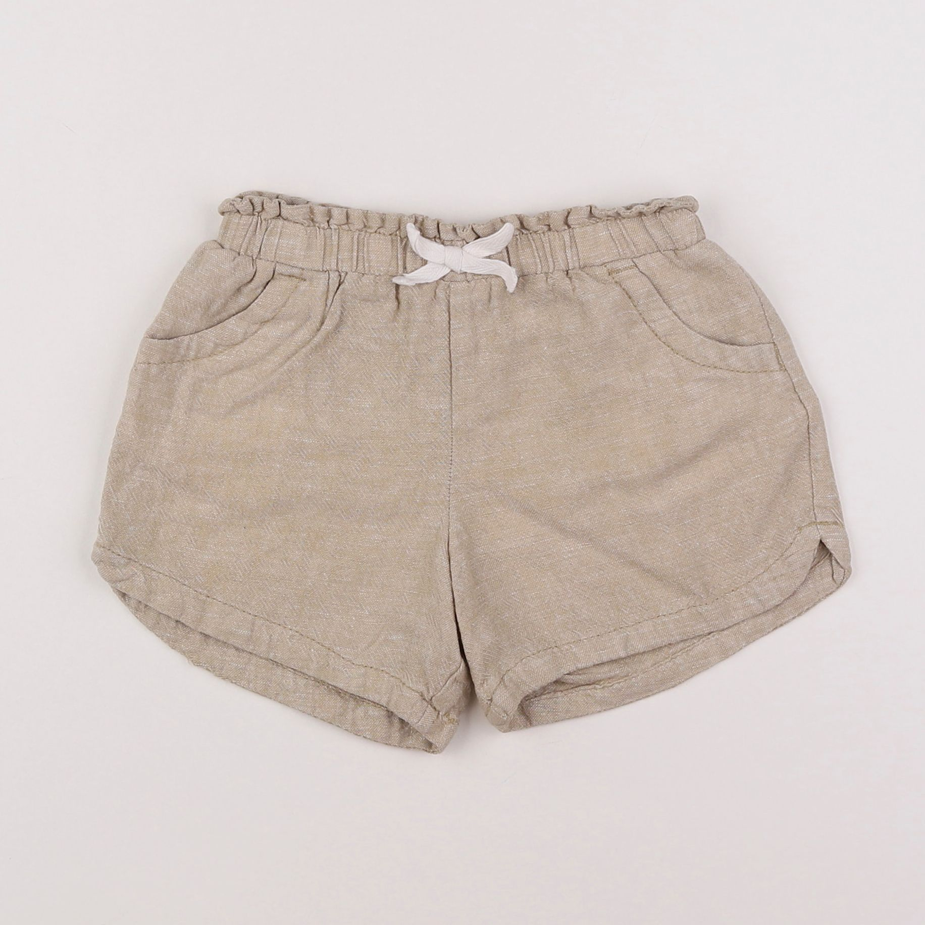 Old Navy - short beige - 5 ans