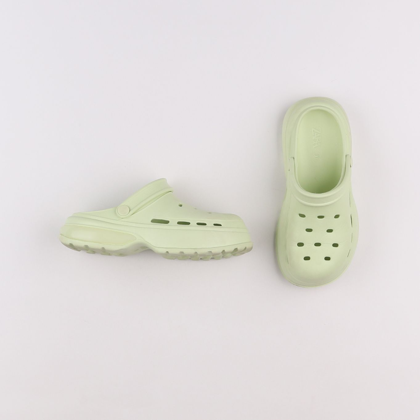 Zara - sandales vert - pointure 31