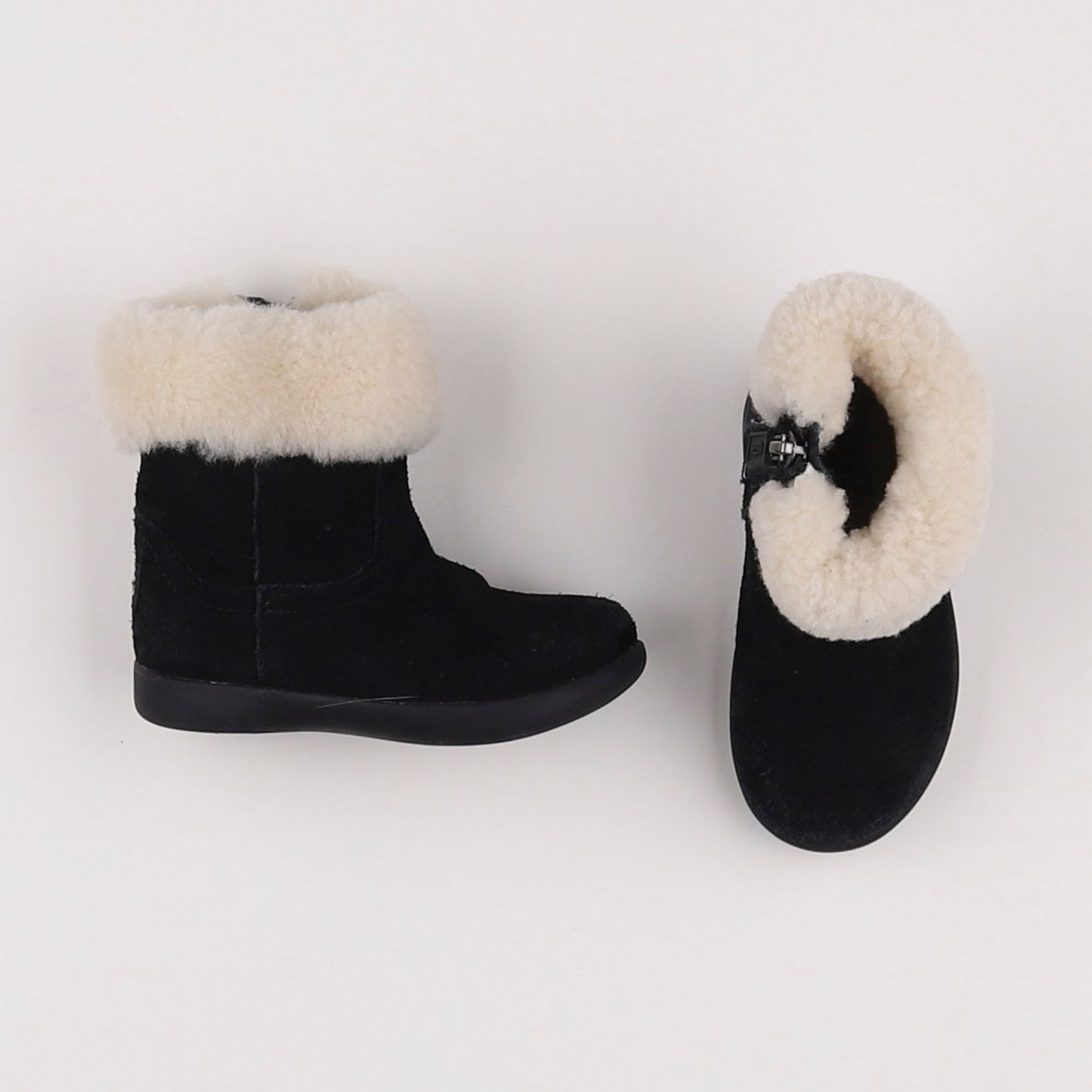 UGG - bottes noir - pointure 22