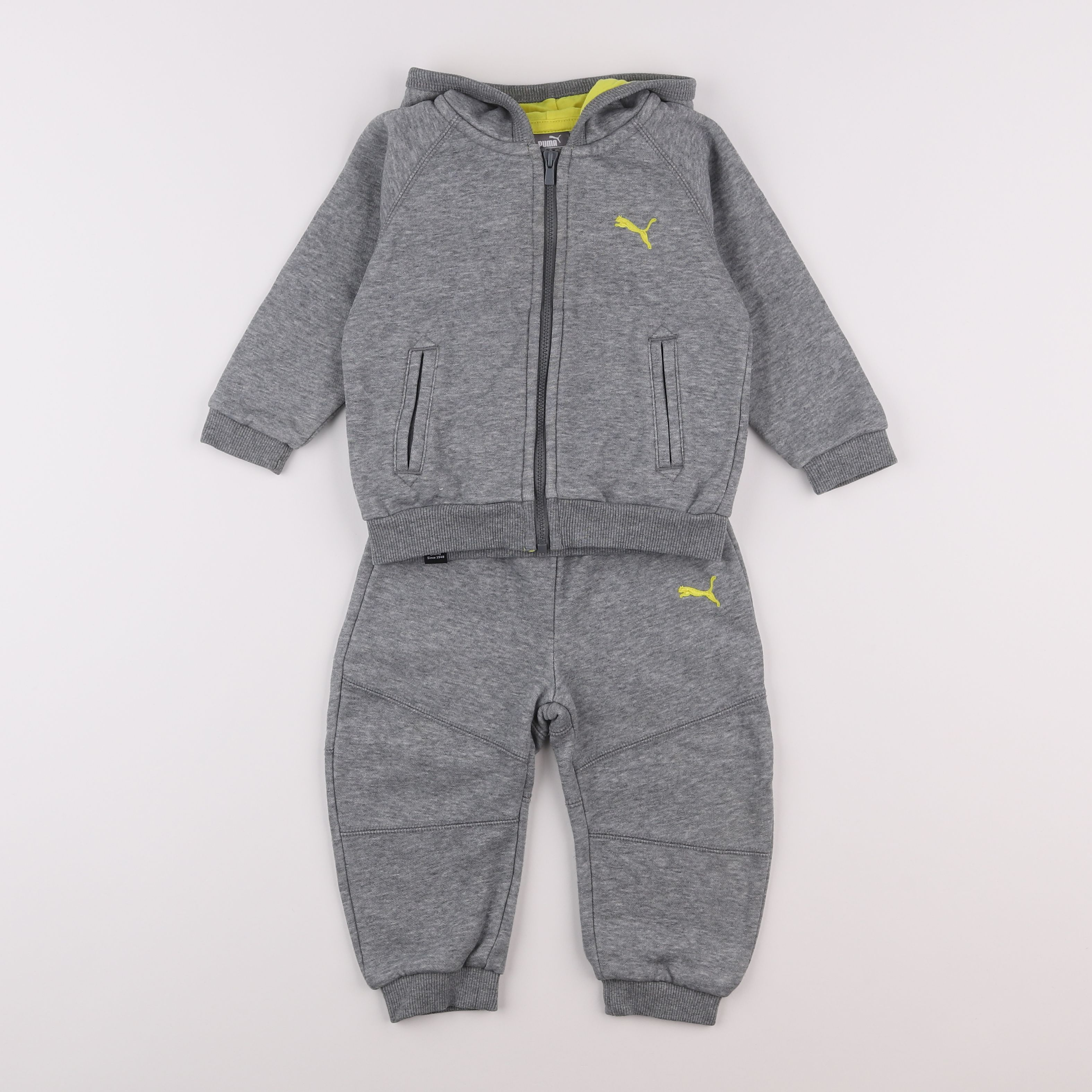 Nike - ensemble gris - 12/18 mois