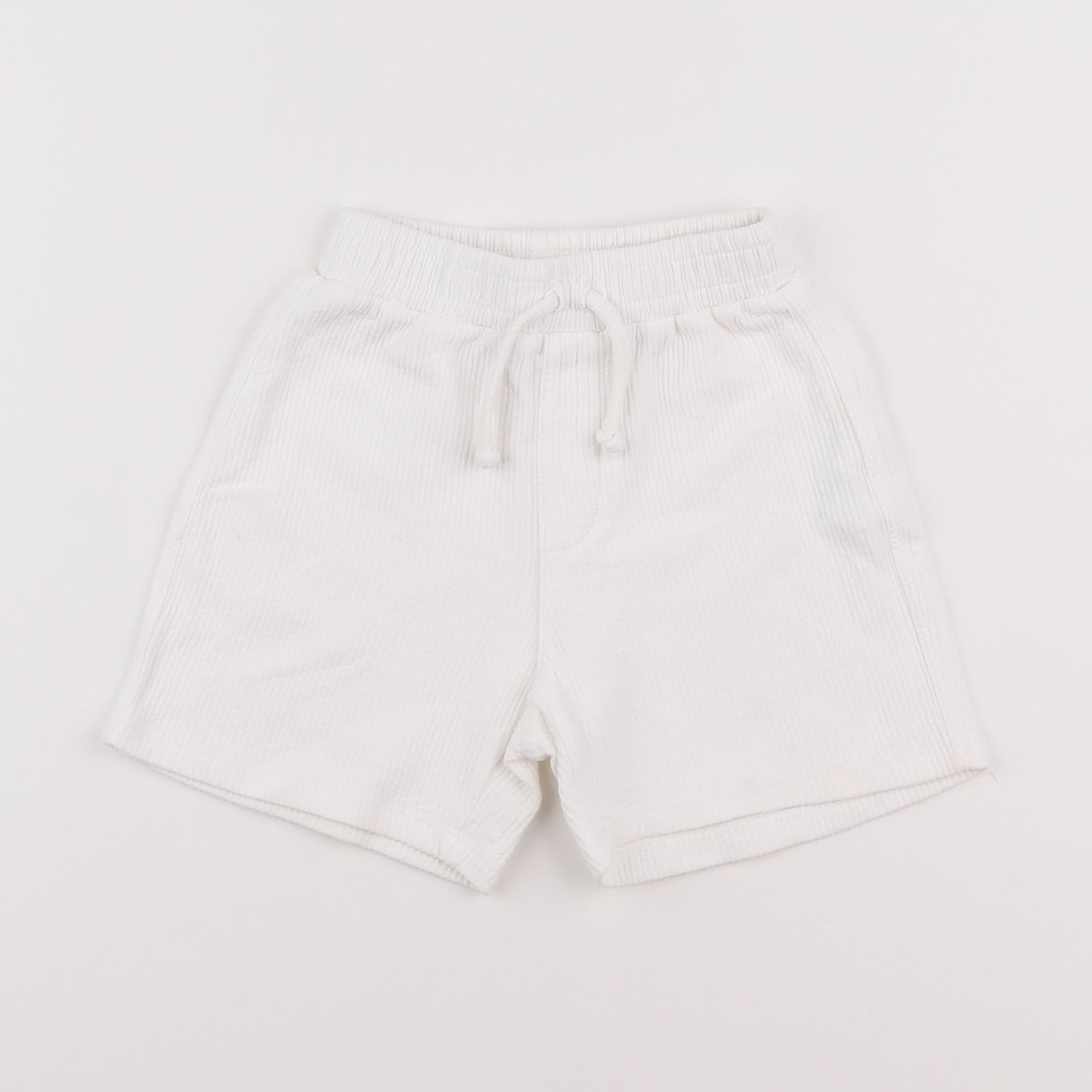 Zara - short blanc - 3/4 ans