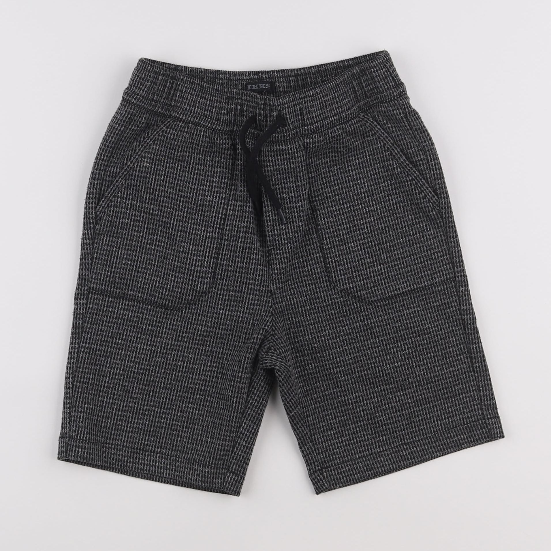 IKKS - short gris - 8 ans