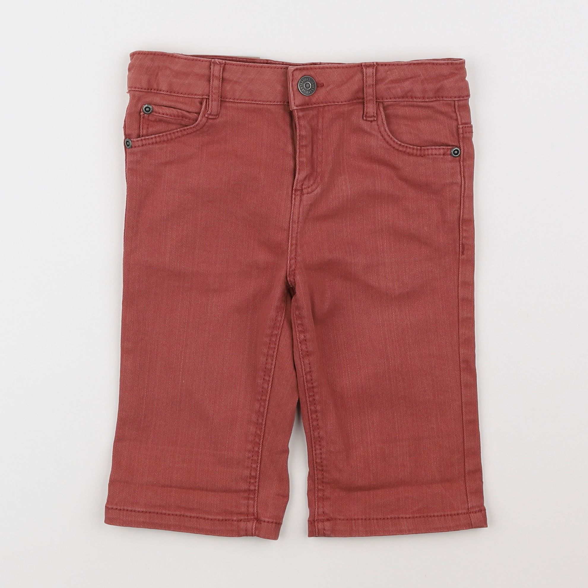 Vertbaudet - short rouge - 5 ans