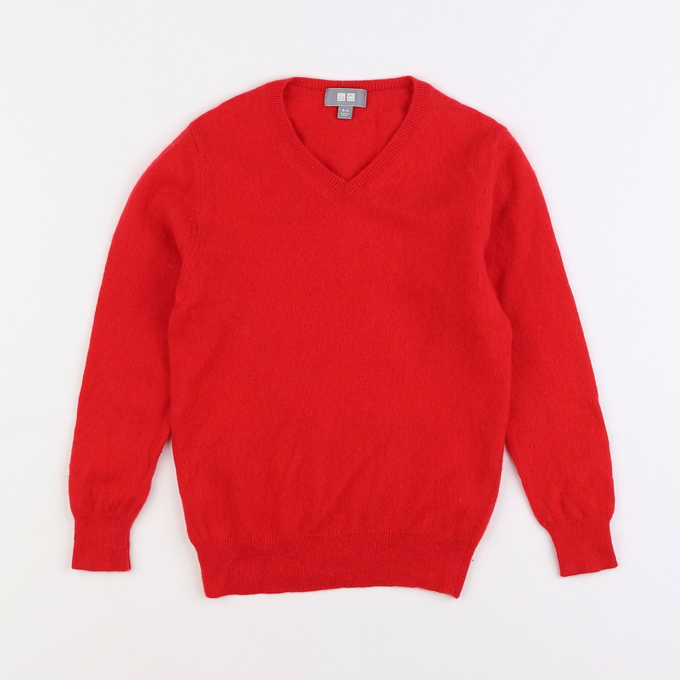 Uniqlo - pull rouge - 5/6 ans