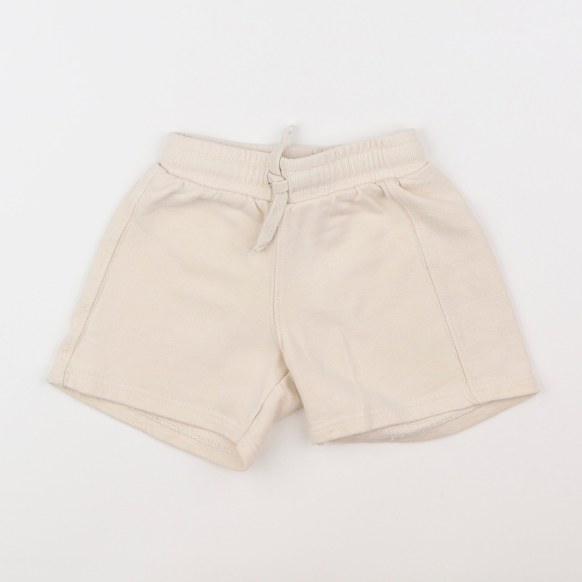 Zara - short beige - 3/4 ans