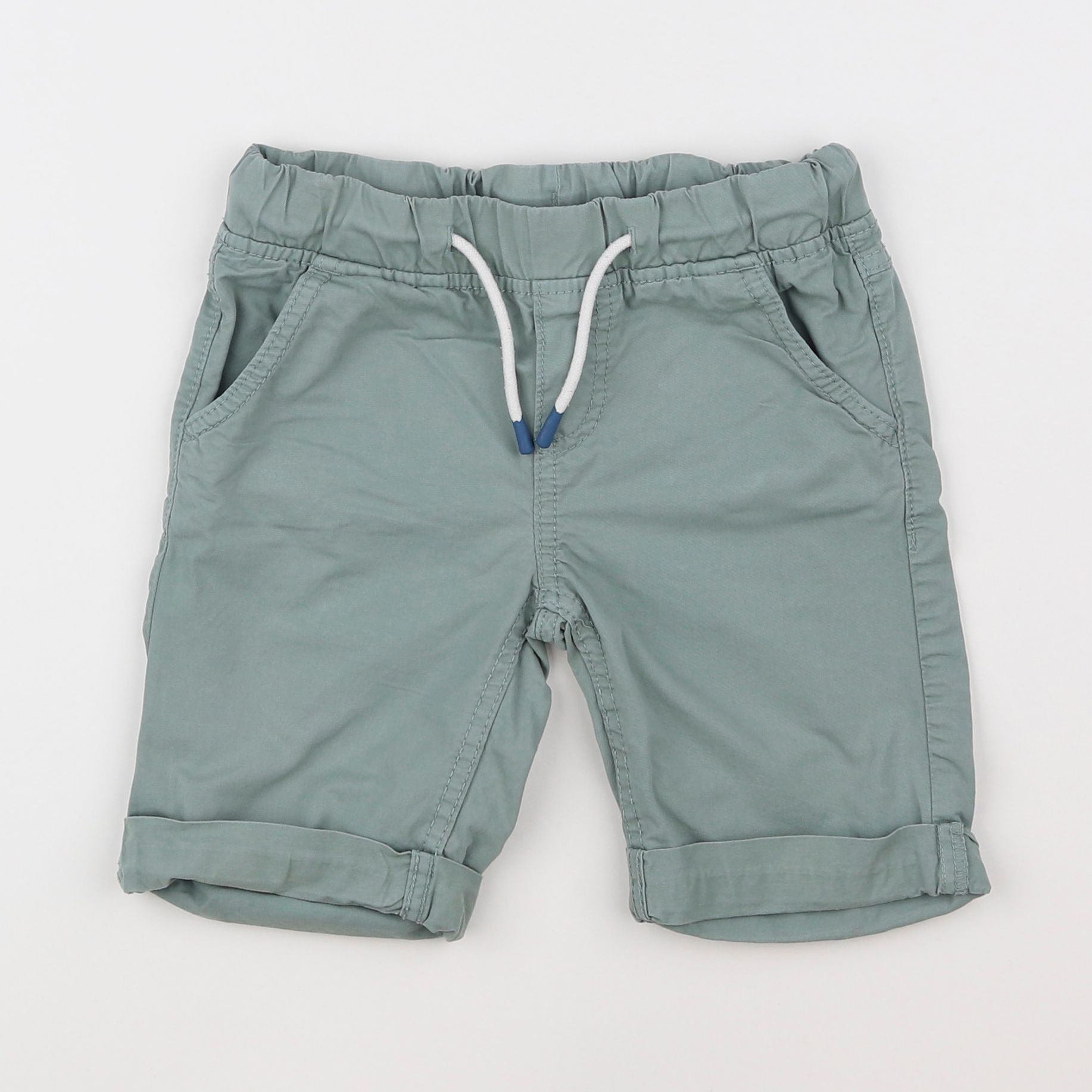 Vertbaudet - short vert - 6 ans