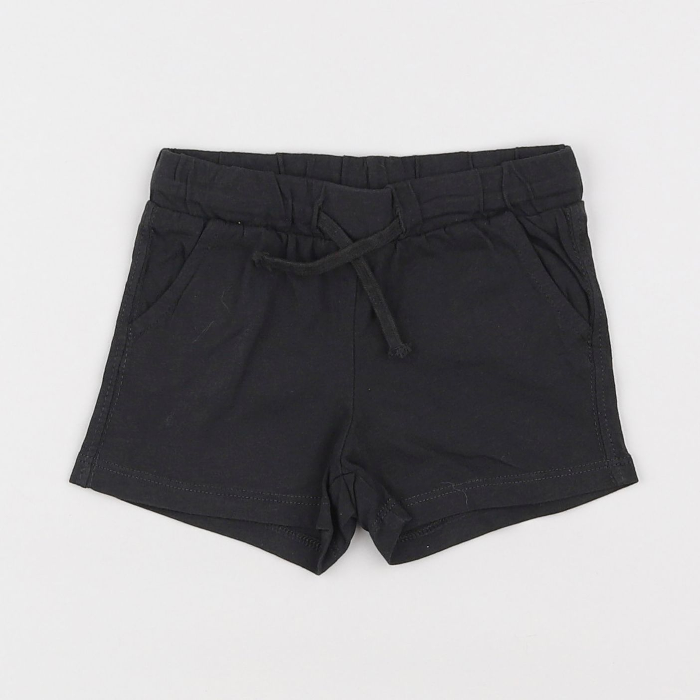 H&M - short noir - 3/6 mois