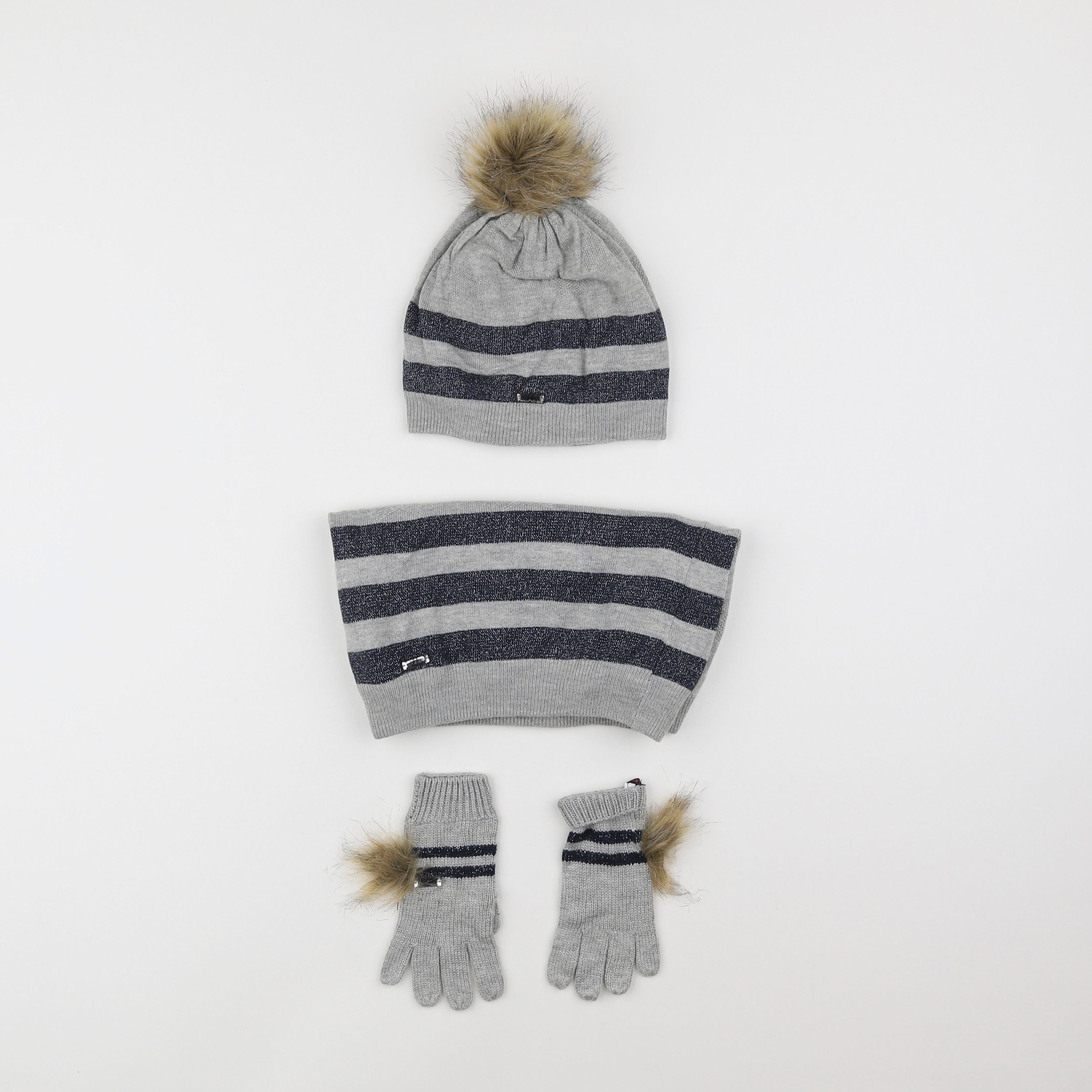 IKKS - ensemble bonnet/moufles/tour de cou gris - 5/6 ans