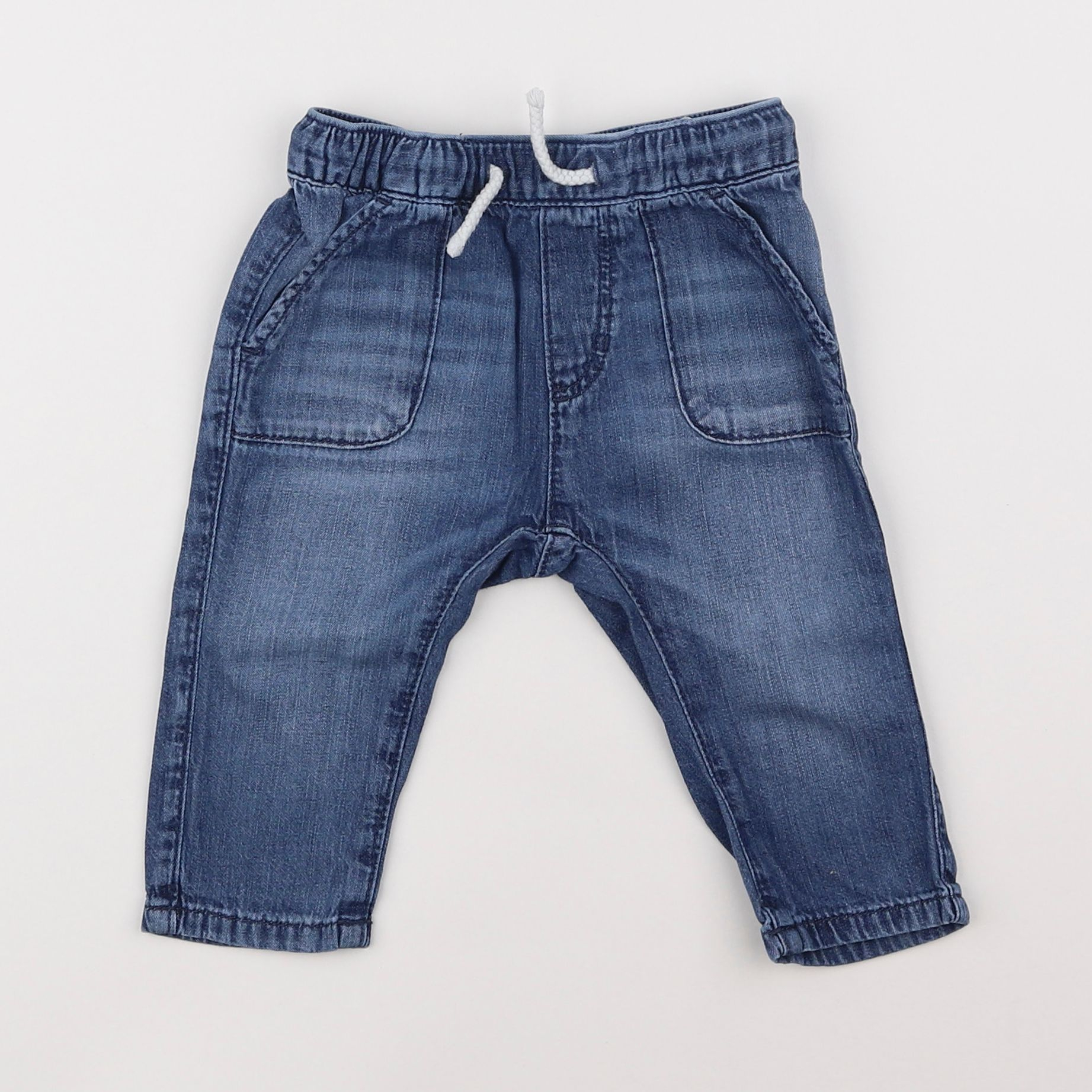 H&M - jean bleu - 3/6 mois